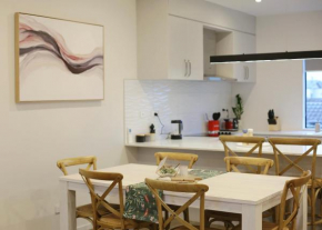 Cozy and comfortable, sunny three-storey building
